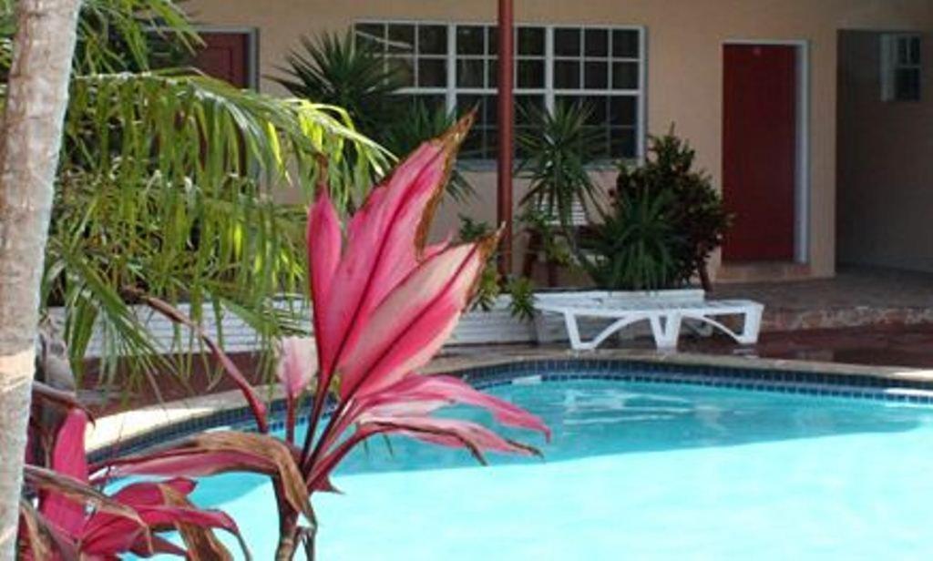 Beach And Town Motel Hollywood Exterior photo